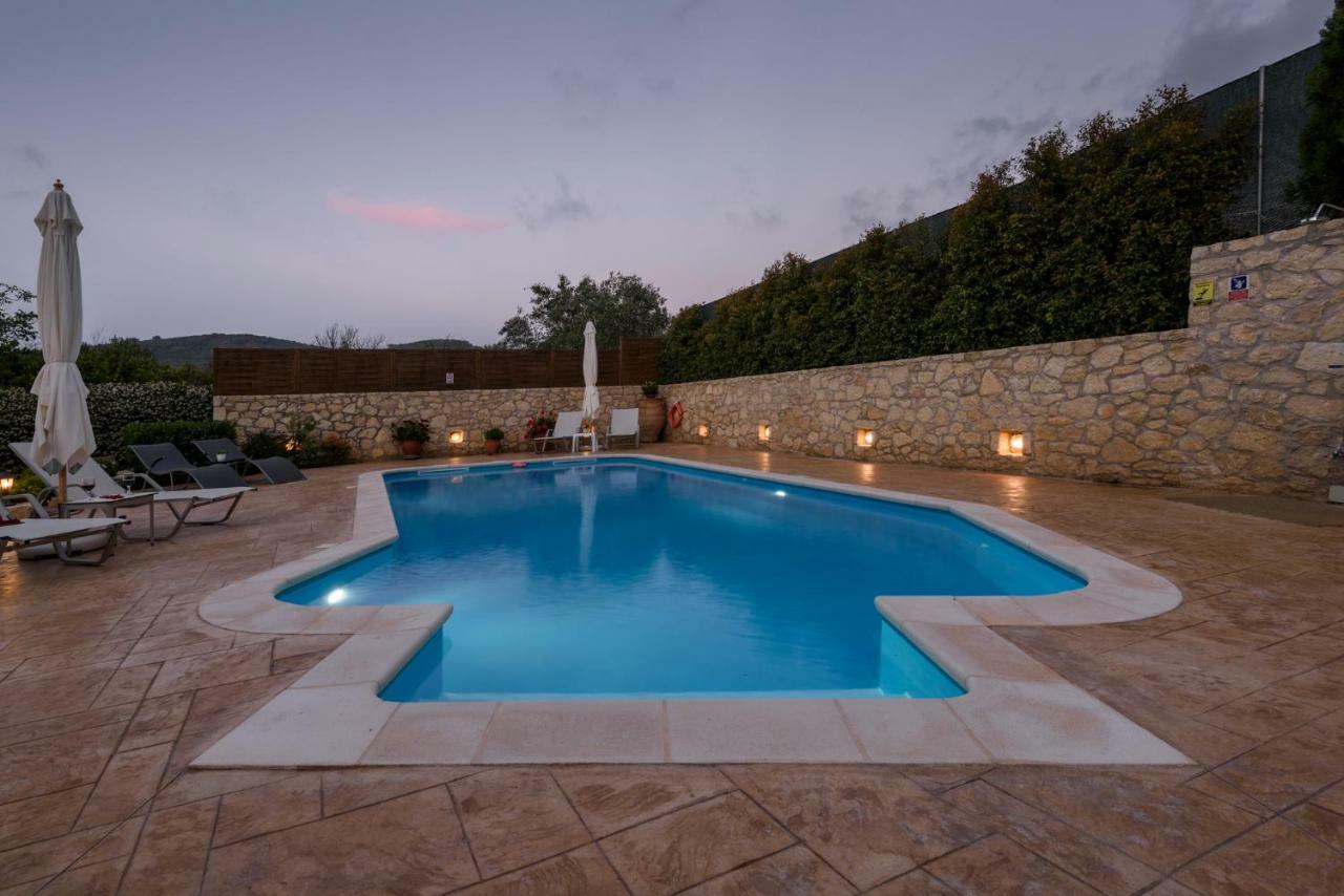 Alia Stone Villa-Ideal For Families-Heated Pool Nohia Luaran gambar
